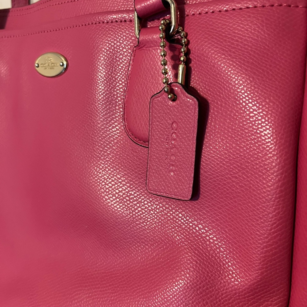 Coach Dahlia Diaper Bag – Pink Pebbled Leather Tote | Large Designer Baby Bag - Picture 2 of 14
